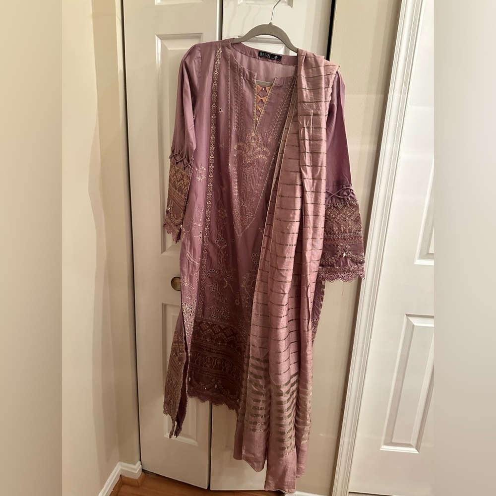 Batik Pakistani Designer Kurta & Dupatta Set | Embroidered Mauve Purple | Size M - Picture 14 of 14